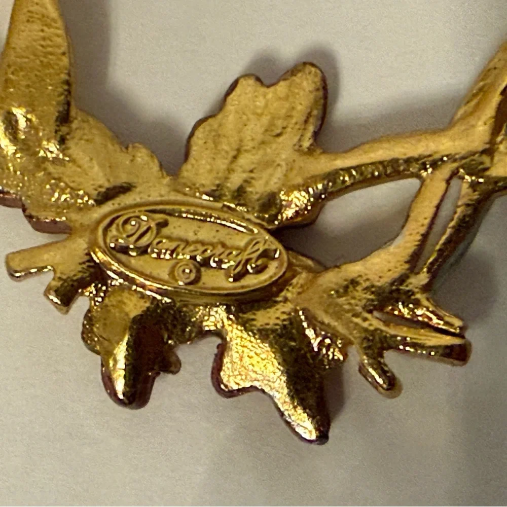 DANECRAFT BROOCH SILVER GOLD WREATH PINK LEAVES VINTAGE SIGNED